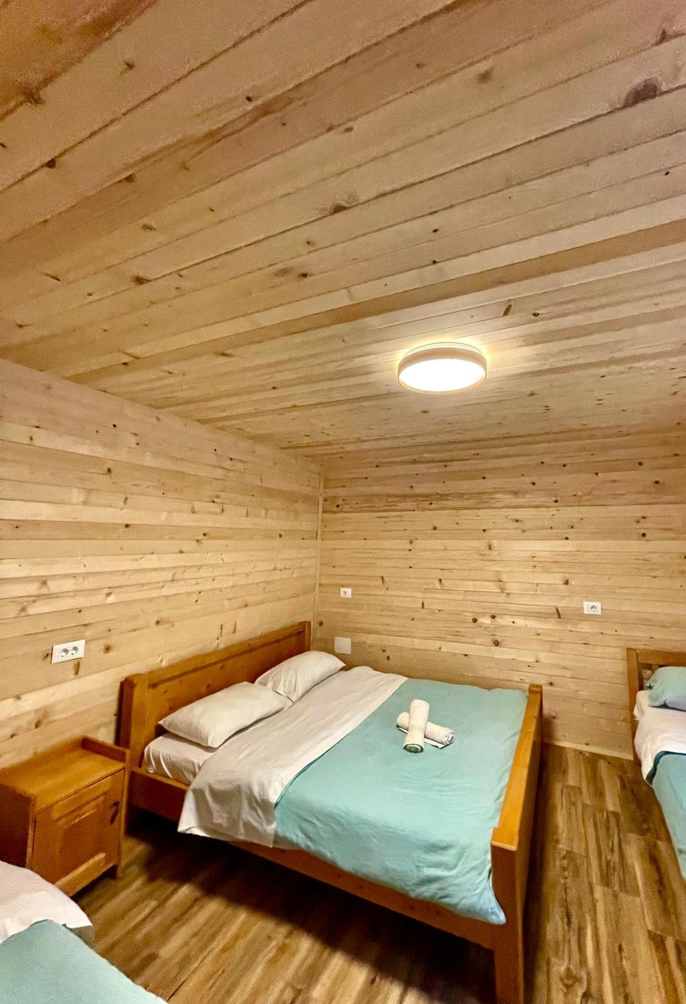 Lazer Cardaku Guesthouse ヴァルボナ エクステリア 写真