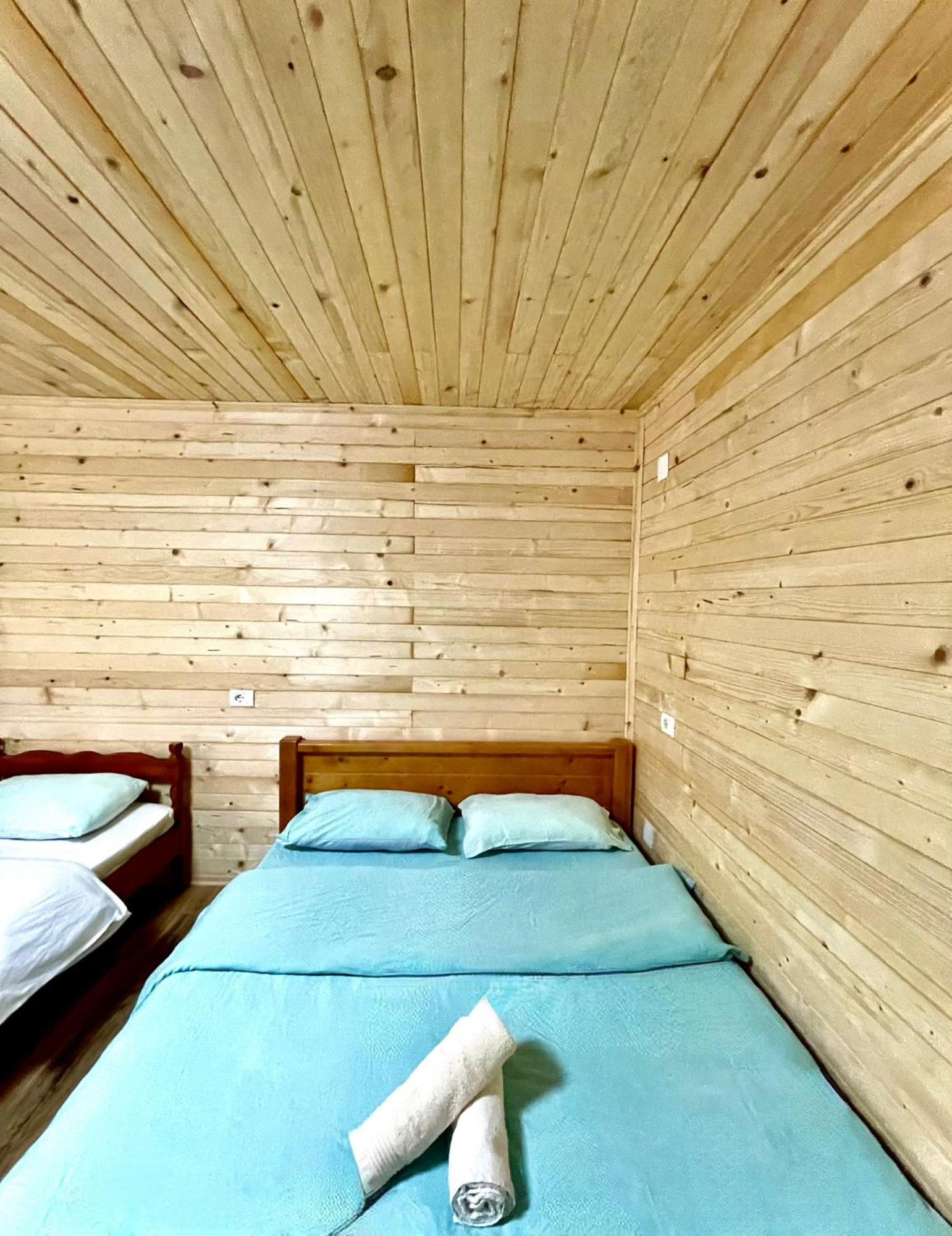 Lazer Cardaku Guesthouse ヴァルボナ エクステリア 写真