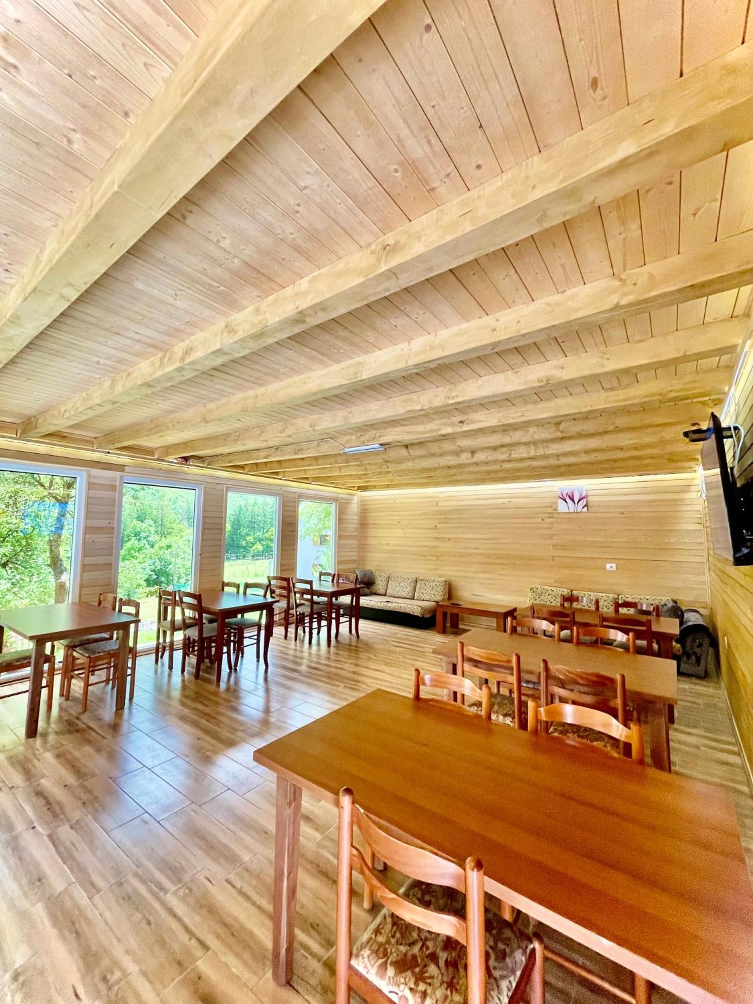 Lazer Cardaku Guesthouse ヴァルボナ エクステリア 写真